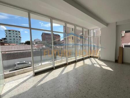 Affitto, Locale, Via di Dibra