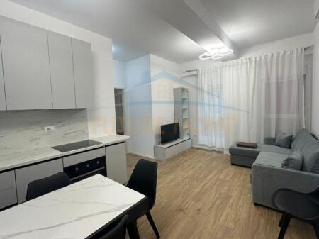 Affitto, Appartamento 2+1, Ali Demi, Tirana.