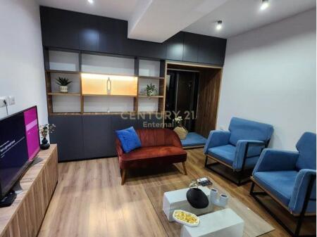 Office 1+1 For Rent in Square 21, Tirana - 1000€ | 65 m²