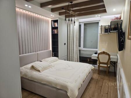 Affittasi Appartamento Moderno 2+1+2 con Posto Auto – Complesso Fiori di Bosko