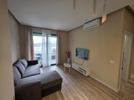 Apartament 1+1 per qira ne "Rrugen 5 Maji".