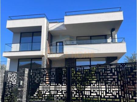 For sale, 2-Storey Villa, Sauk, Tirana