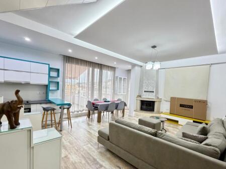Duplex 3+1+2 me Verandë + Parkim – Rrethrrotullimi Selitë🏙