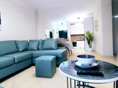 Shitet Apartament 2+1 lagja 13 durres cmimi 500 euro