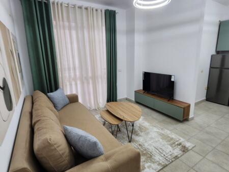 Shitet Apartament 1+1 lagja 13 durres