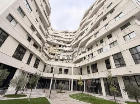 Affitto | Locale Commerciale 2+1+Balcone | Vasil Shanto | 1100 €/mese