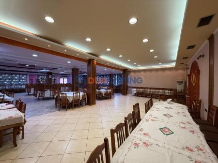 Ambient Biznesi me Qira – Kombinat, Sharrë