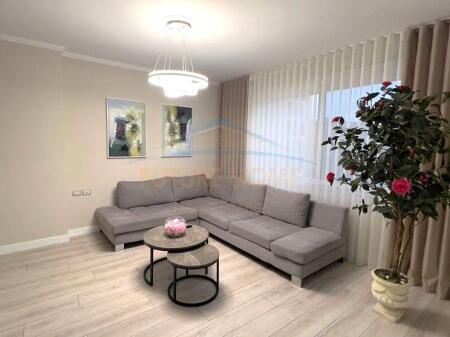 Apartament 1+1, per Qera, Rruga e Kosovareve, Tirane.