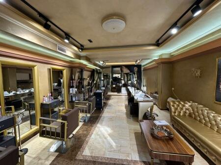 PORCELAN :SHITET AMBIENT KOMERCIAL DHE BIZNES BEAUTY SPACE! 180,000 €