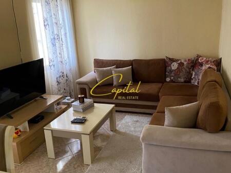 APARTAMENT ME QIRA 1+1 RRUGA E KAVAJES 600 EURO