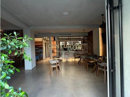 Shitet Ambient Komercial/Restorant tek Kodra e Diellit