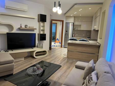 JEPET ME QERA APARTAMENT 2+1 "KOMUNA E PARISIT" 750 EURO