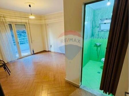 📍Shitet Apartament 2+1 Misto Mame