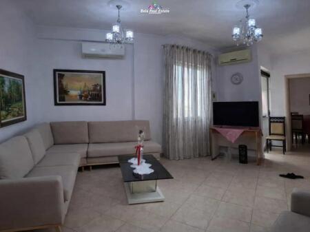 Apartament Me Qera 2+1 Tek Bulevardi Zogu i Pare (ID B2201672) Tirane