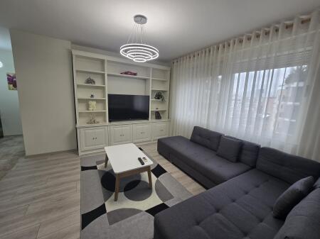 Apartament  1+1+Post Parkimi me Qira  Te Rruga e Kosovareve  