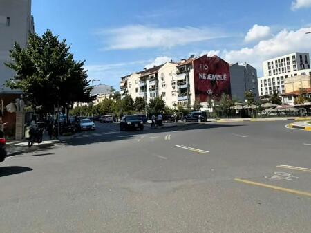 🔥 Shop for Sale – Paris Commune, near KESH