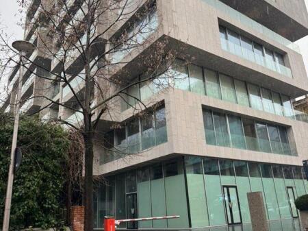 Shesim Post Parkimi Te West Residence