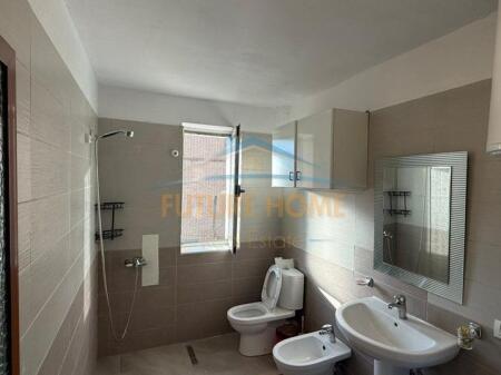 Qera, Apartament 2+1, Tregu Elektrik , Tiranë.