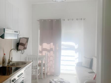 🏠 Jepet me qira apartament 1+1 📍 Pallatet e Kontakt – Ali Demi!!