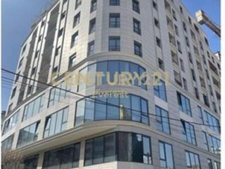 BLV. ZOGU I PARE, JAPIM APARTAMENT 1+1 PER QIRA!