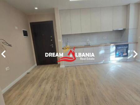 Apartament 2+1 me qera tek Fusha e Aviacionit, Tirane (ID 42215438)