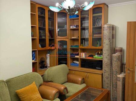 Apartamenti 3+1+2 me qira ne Xhamllike Tirane