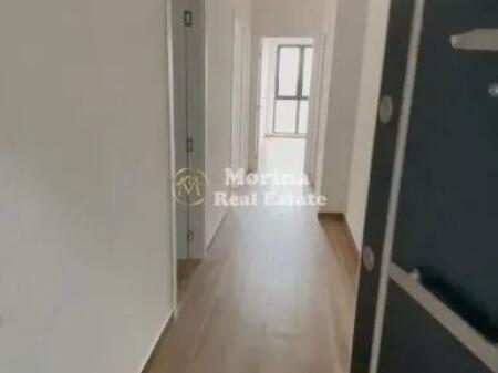 Affitto | Locale Commerciale | FARMACIA 10 — Via di Dibrës | 550 €/mese