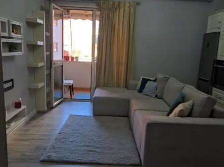 Shitet apartament 1+1 perballe Delijorgjit