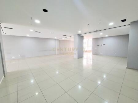 NJESI BIZNESI 324M2 PER SHITJE , ASTIR NE RRUGE KRYESORE!