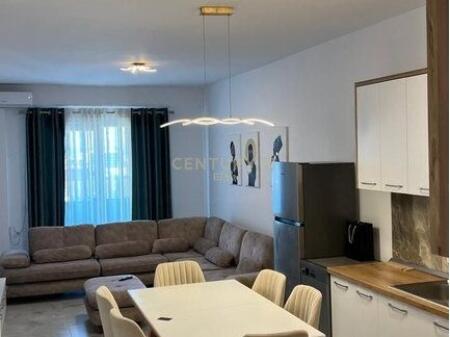 Shitet apartament 2+1+2 tek OASIS REZIDENCE.
