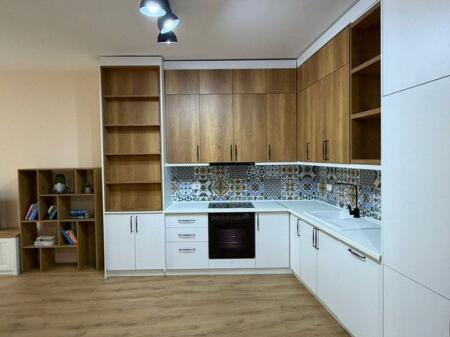 2+1 Apartment for Rent near Bulevardi Te Ri!
