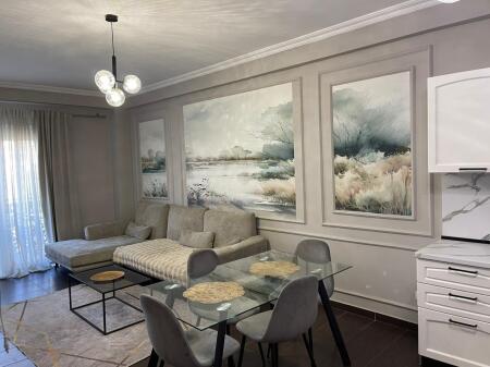 Qera Zogu Zi , 2+1+2