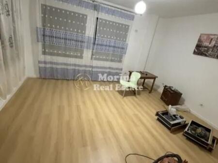 Qera | Shtëpi private 2 + 1 | Babrru | 320 €/muaj