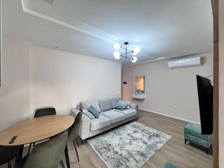 Apartment 1+1 for rent price 40000 leke per month Near Grand Gallery in Yzberisht