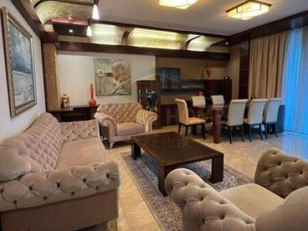 Affitto, Appartamento 3+1+2, Vicino al centro, Tirana