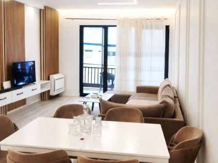 Appartamento In Affitto 2+1+2 presso Farmacia 10 (ID B2201675) Tirana