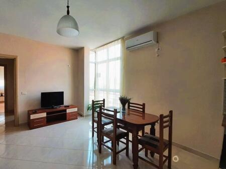 Tirane, jepet me qera apartament 1+1+Aneks+Ballkon Kati 4, 50 m² 500 €