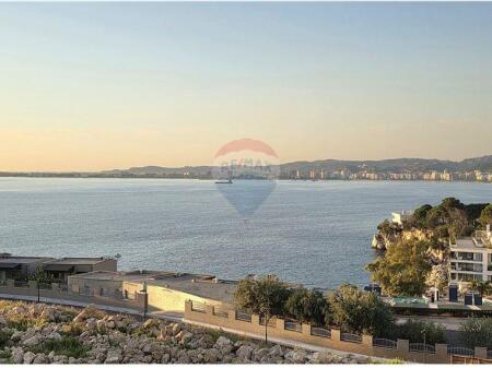 Premium Apartament 2+1+2 me pamje nga deti ne shitje mbi Marina Bay