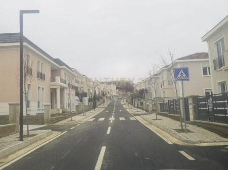 VILLA 5+1+5 IN VENDITA PRESSO "COLLINA VERDE"!