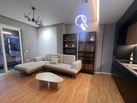 ✨ Apartament 2+1 për Qira te Rruga e Dibrës – Ambjent i Investuar & Ballkon