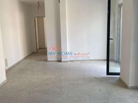 Zyre me qera Pazari i Ri Tirane