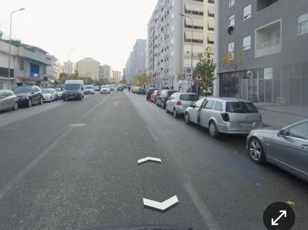 SUPER APARTAMENT / ZYRË+POST PARKIMI  ME QIRA ✨ 🏢 Super kompleks 🌇 Super pamje panoramike  📍 Lokacion perfekt –  midis Vasil Shantos dhe Komunës