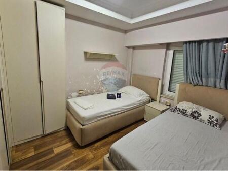 Apartment - For Sale - 9 Floors, Tirana(ID: 530571009-44)