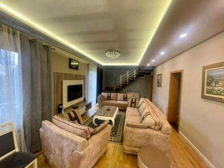 📣 AFFITTO VILLA SU DUE PIANI 📍 Vicino al Nuovo Viale ✨