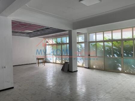 Magazzino in affitto via Siri Kodra Tirana