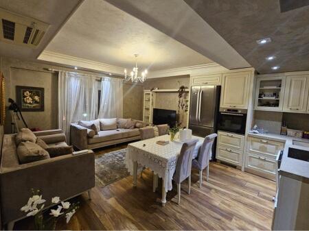 2+1 Apartment for sale in the Center of Tirana