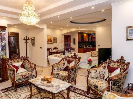 Jepet me qira apartament 3+1+2 (dy tualete)
