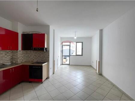 Apartament 2+1 per shitje Yzberisht !