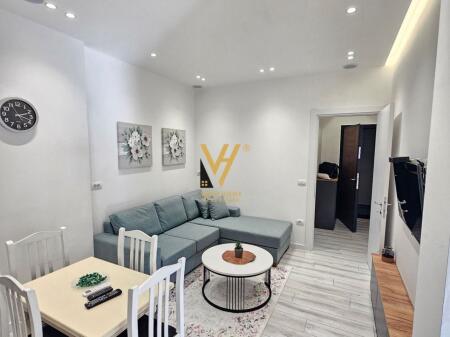 JEPET APARTAMENT 1+1+BLK ME QERA NE SHKOZE 400 EURO