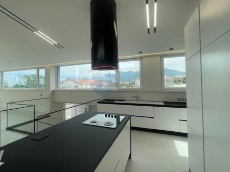 Villa for Rent - Long Hill Residence